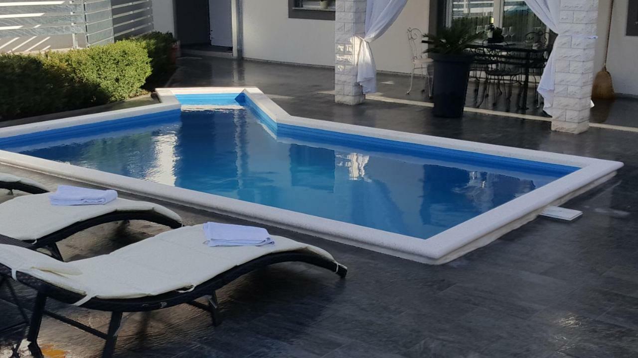 Apartment Mare Vodice Bagian luar foto
