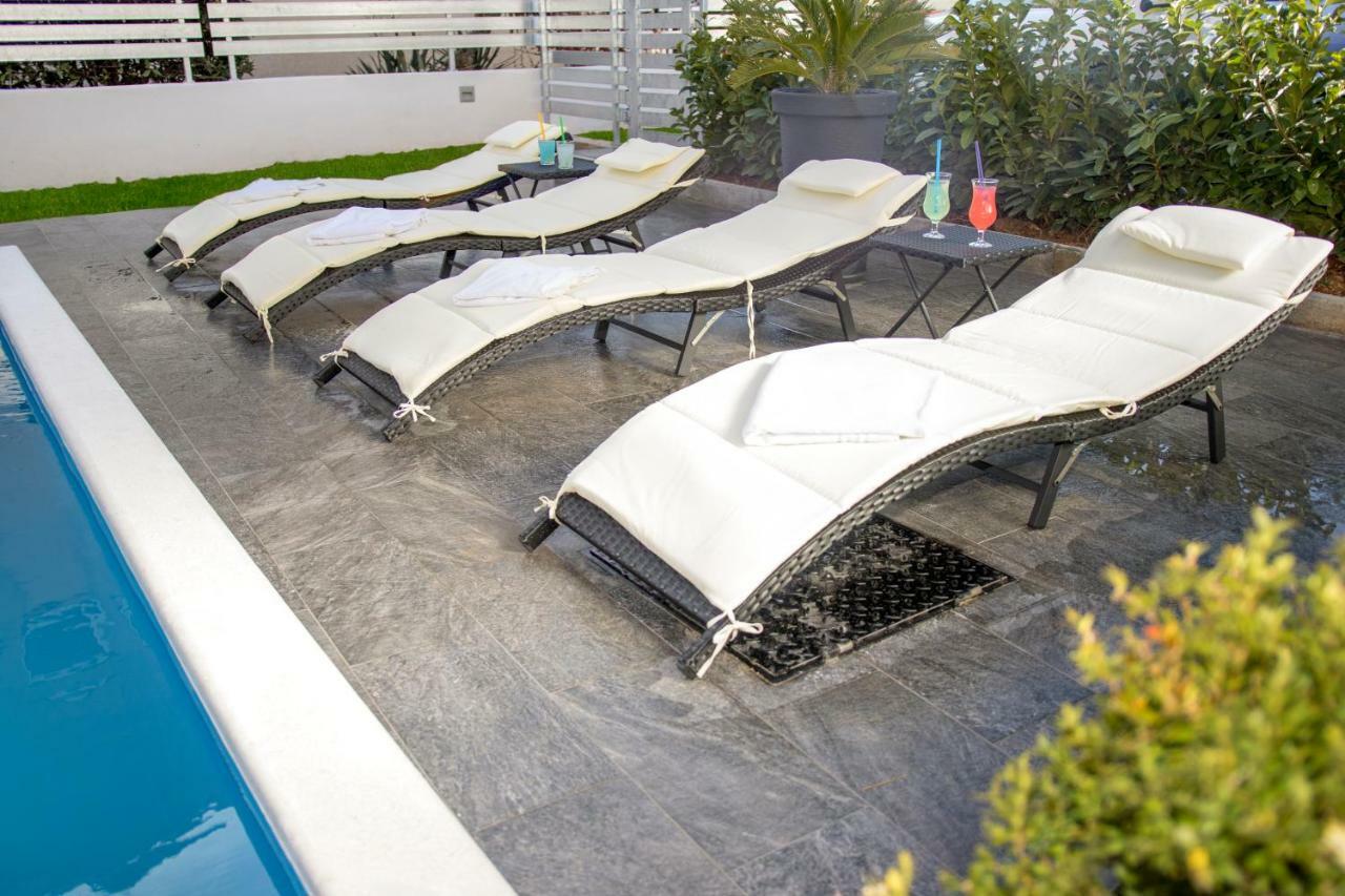 Apartment Mare Vodice Bagian luar foto